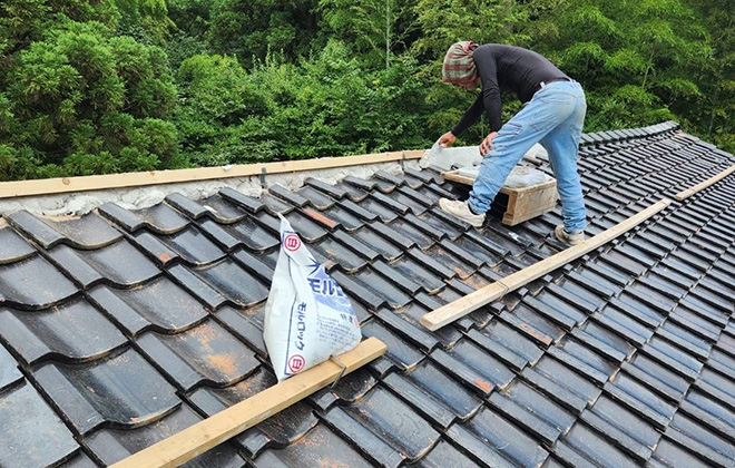 屋根瓦修理・外壁修理